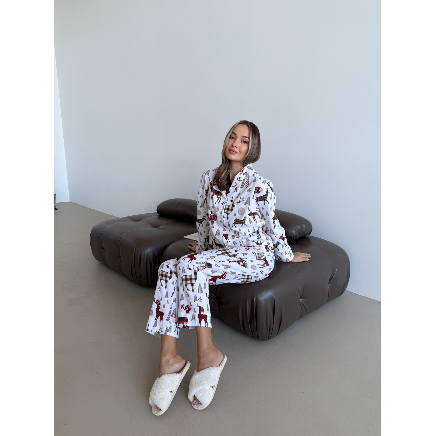 Піжама жіноча S з Оленями Норді (сорочка + штани) Молочного Кольору COSY 4