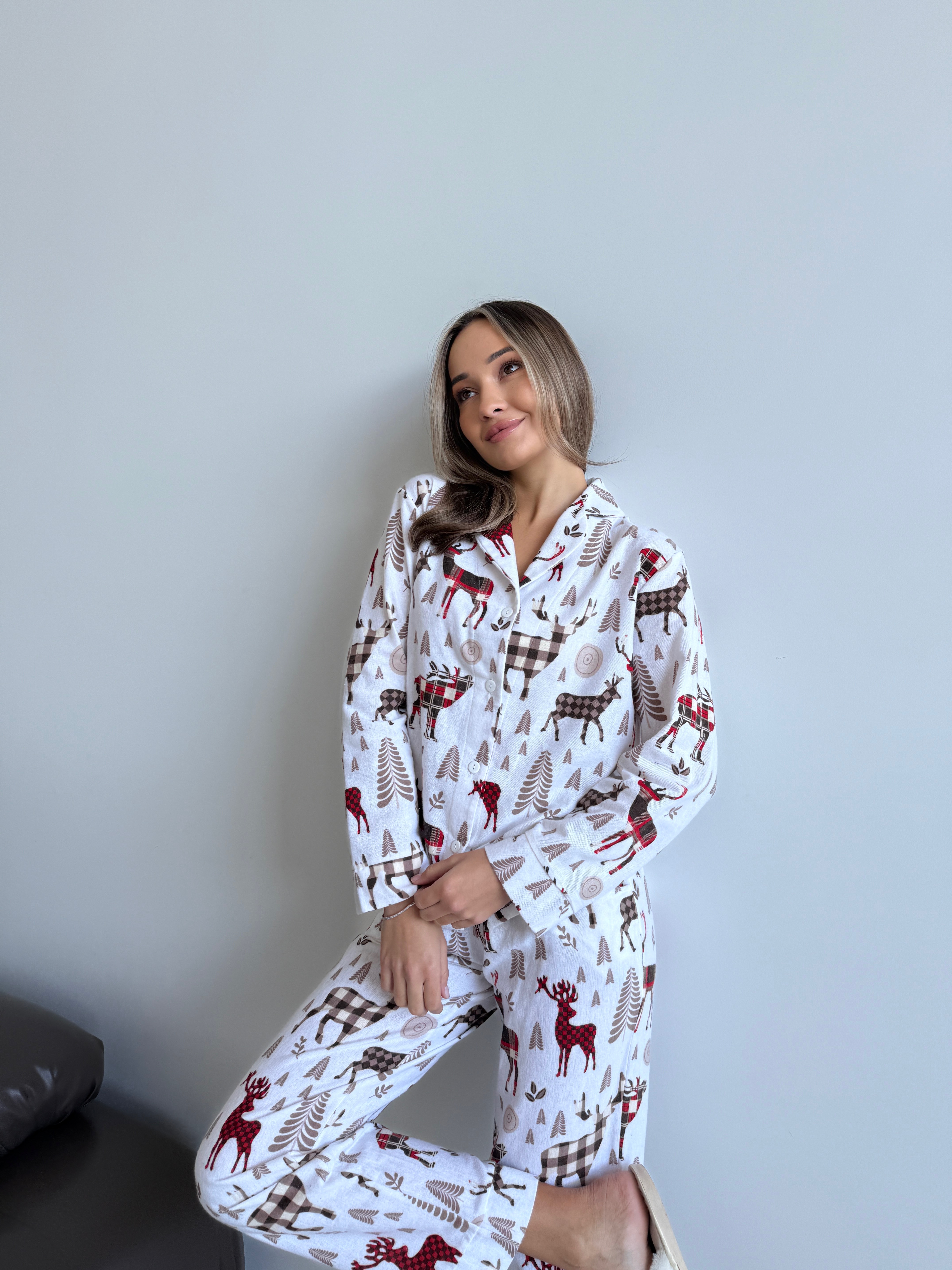 Пижама женская S с Оленями Норди (рубашка + брюки) Молочного цвета COSY - фото 11