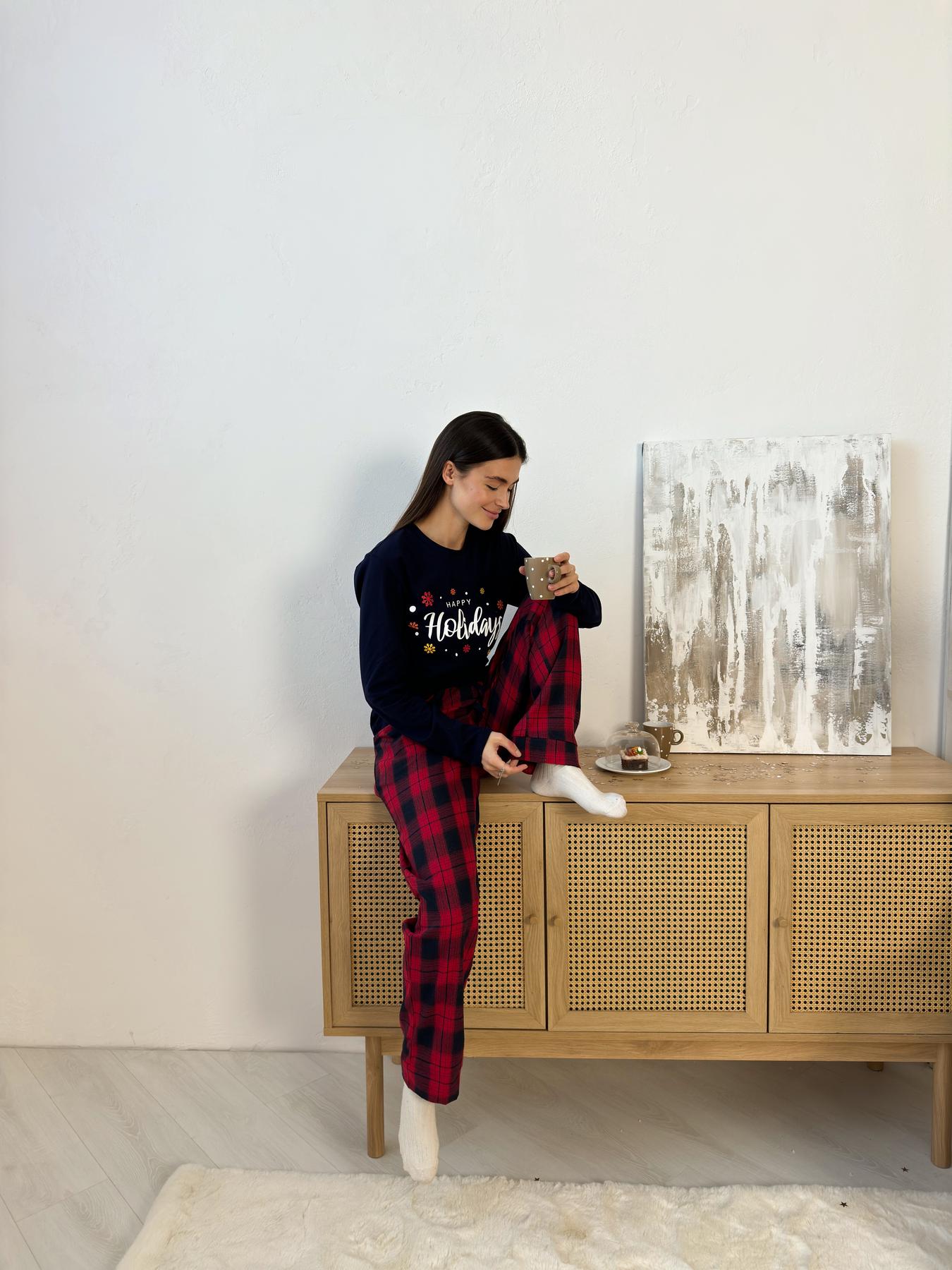 Пижама женская L Новогодняя (кофта + брюки) Сине-Красная COSY - фото 2